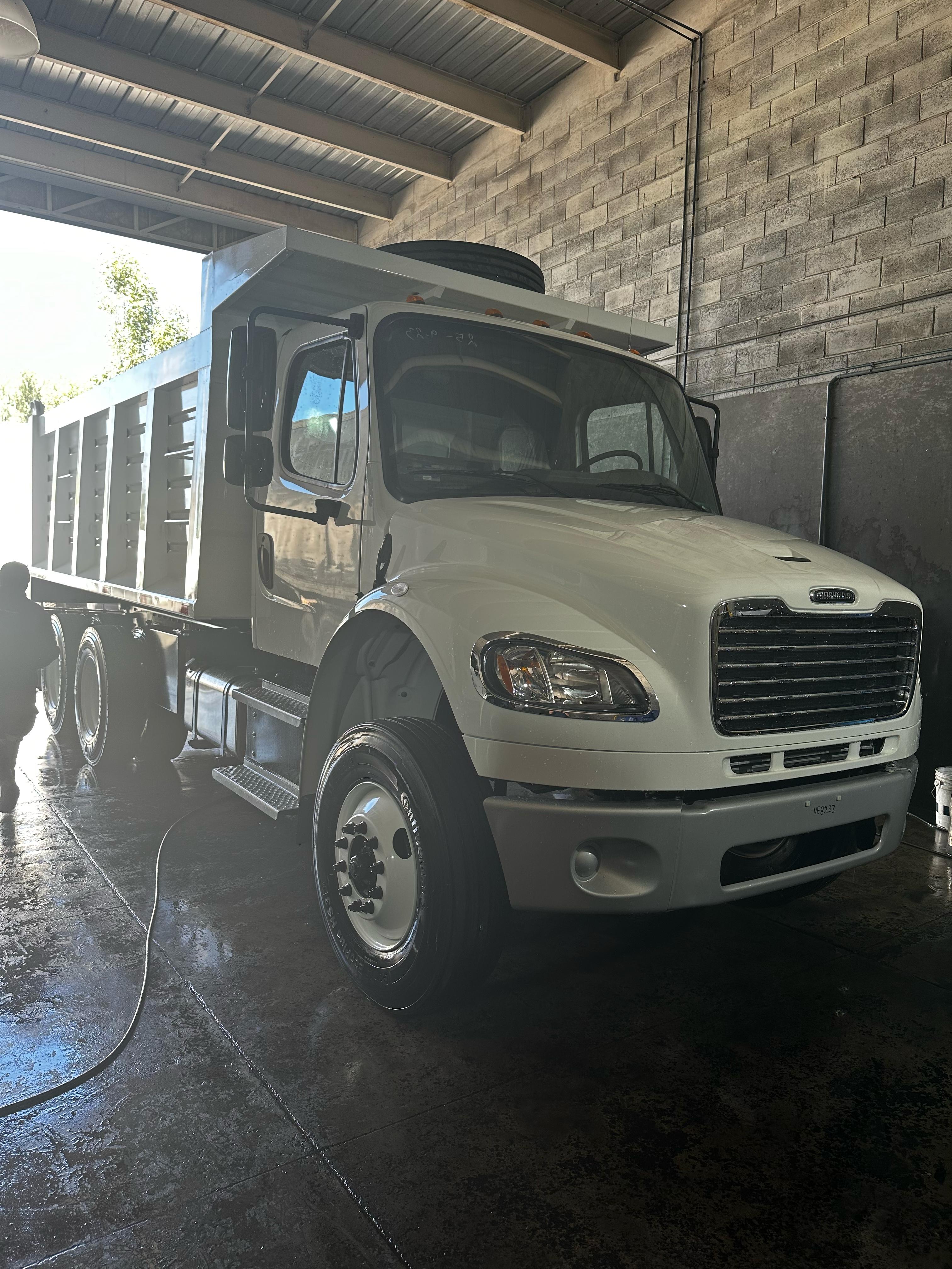 Imagen 4 de M2 54K 6X4 2025